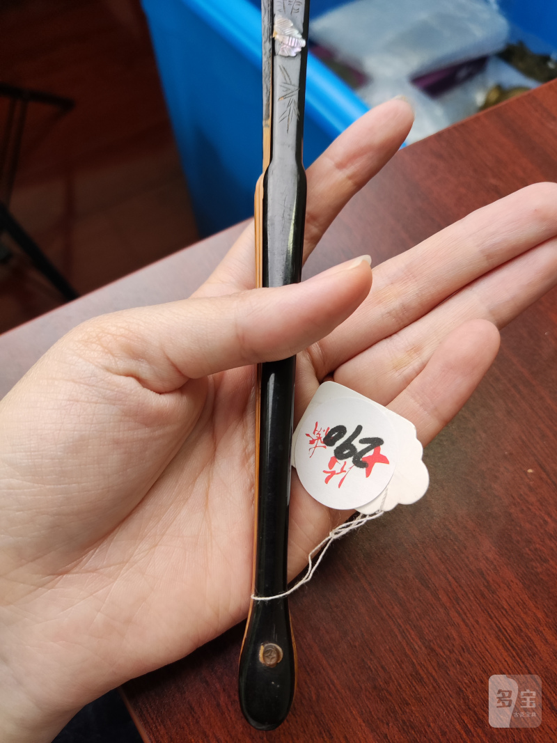 清 漆嵌螺钿扇骨 - 图2